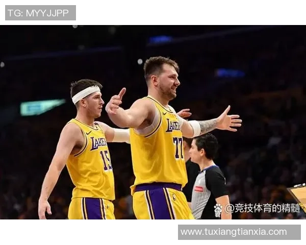 2020年湖人与快船常规赛精彩回放重温巅峰对决瞬间