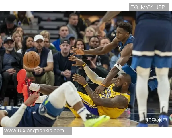 04年湖人对阵森林狼比赛球员表现数据全面分析与对比