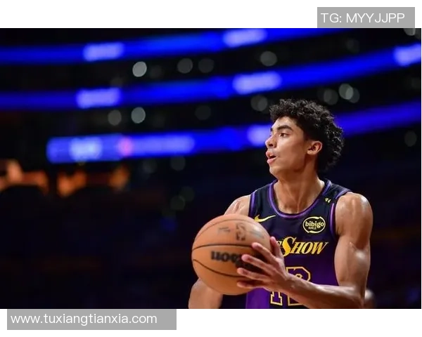 湖人对阵活塞首节精彩回顾11月1日比赛亮点分析与数据解读