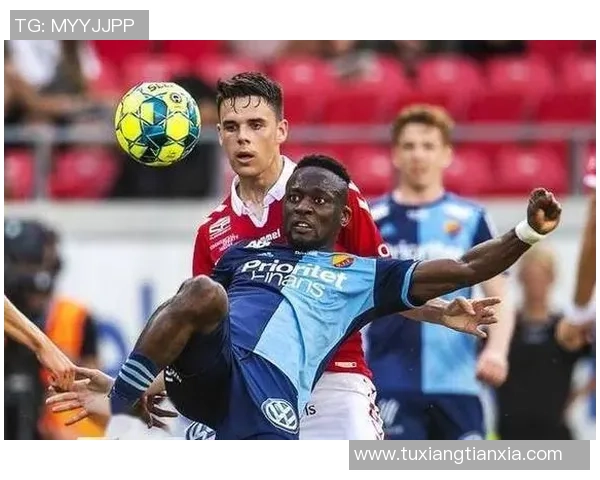 登博思与阿尔梅勒比赛推迟公告引发球迷热议和关注